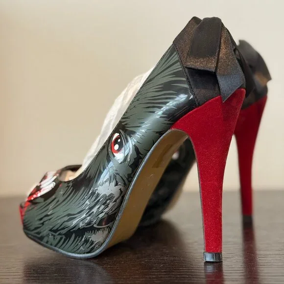 ! NWT - In Box - Iron Fist Werewolf/Vampire Black and Red Heels ! - Picture 2 of 5